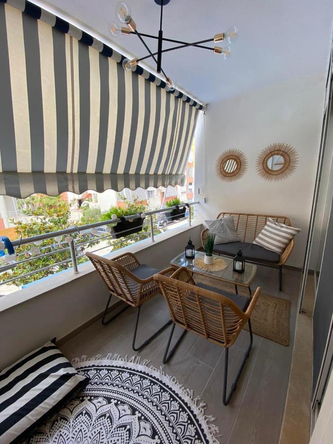 Qerret Boutique Studio Apartment Голем Екстериор снимка