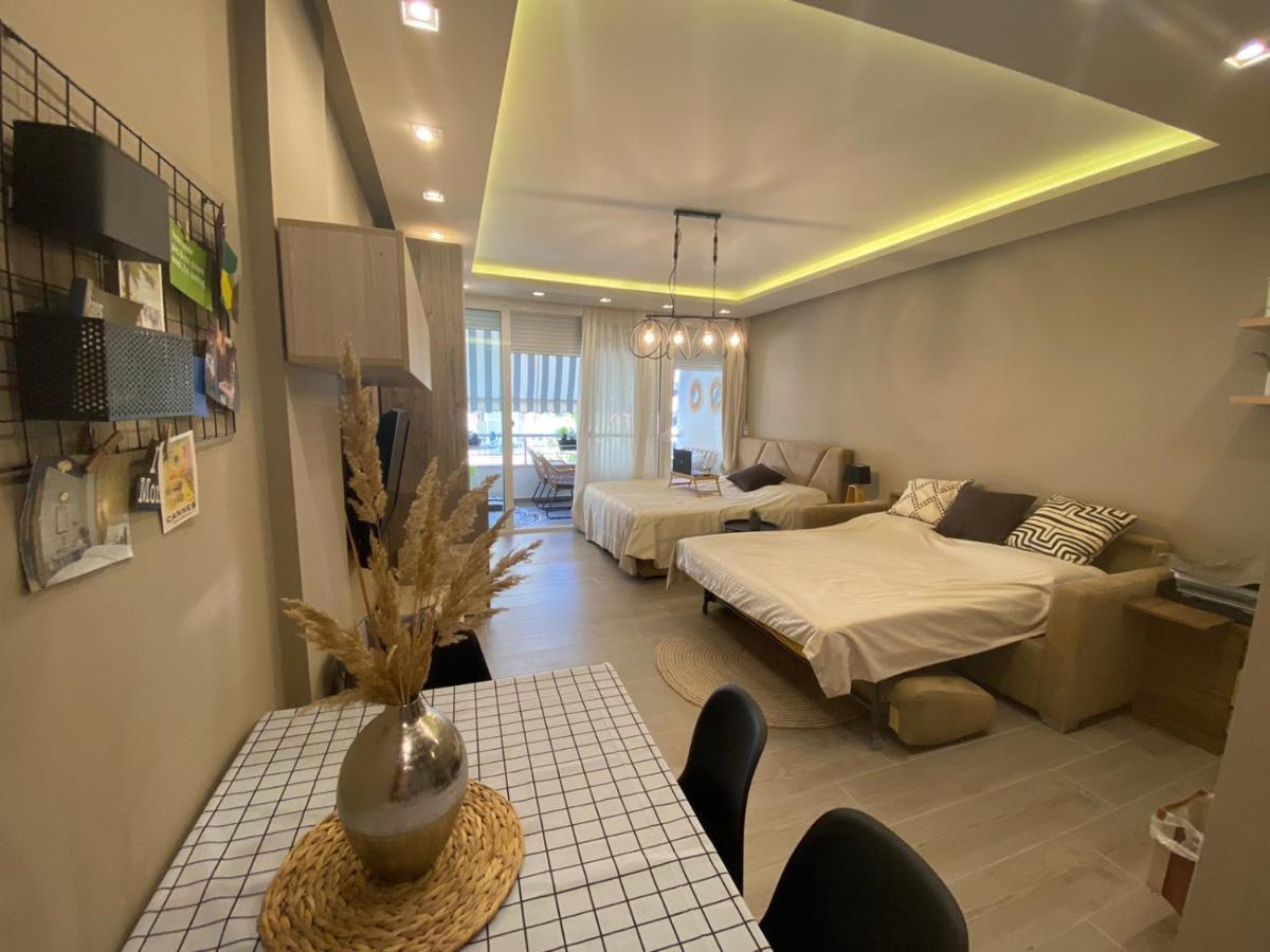 Qerret Boutique Studio Apartment Голем Екстериор снимка