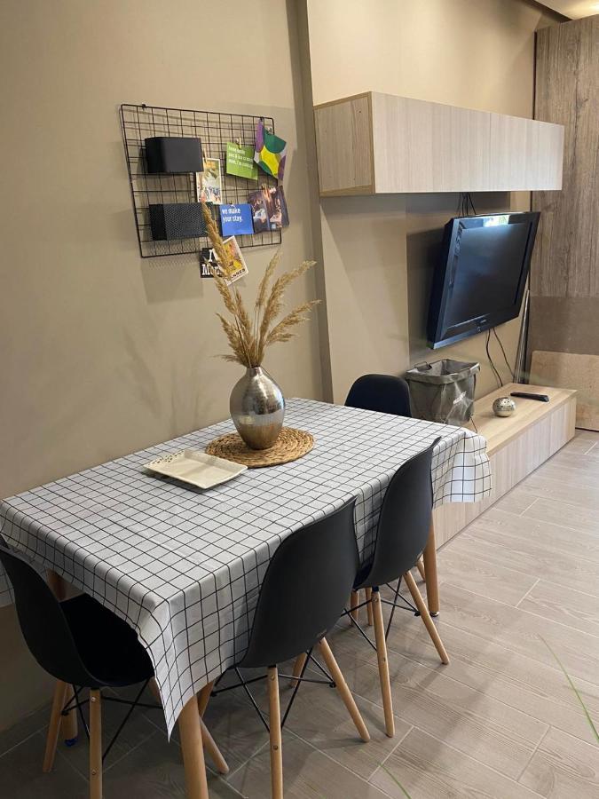 Qerret Boutique Studio Apartment Голем Екстериор снимка