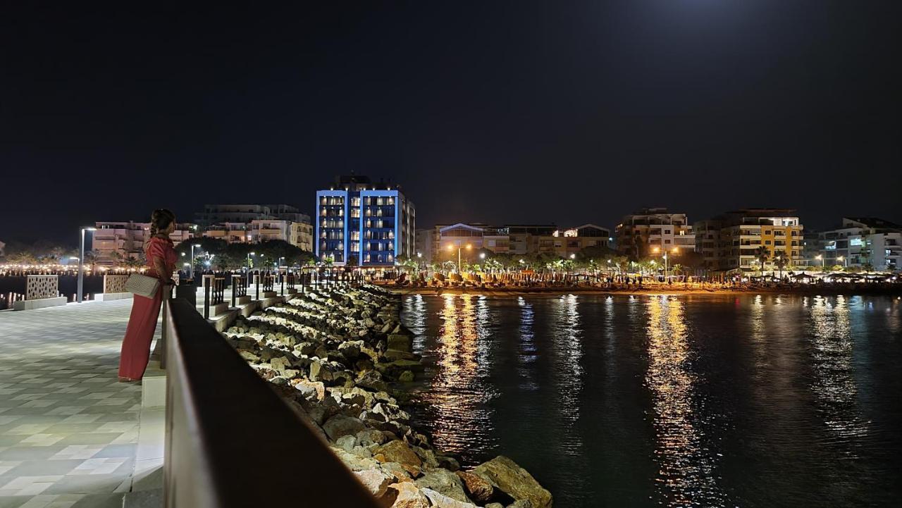 Qerret Boutique Studio Apartment Голем Екстериор снимка